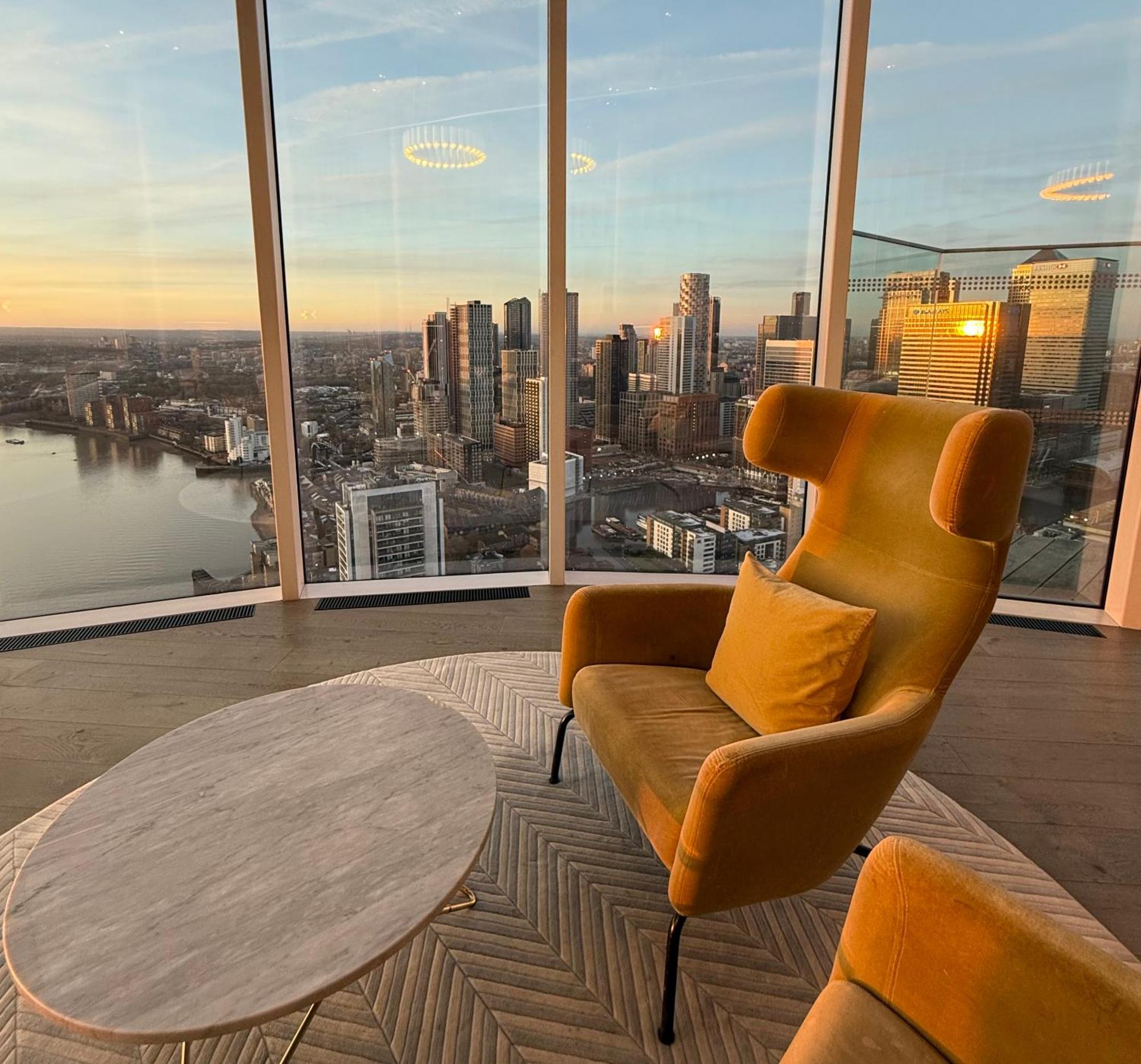 Luxury Modern 2 Bed Flat With Balcony And City View - Canary Wharf City Center London Exterior foto